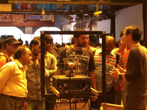 朱耀煒《流動藝術自動售賣機》